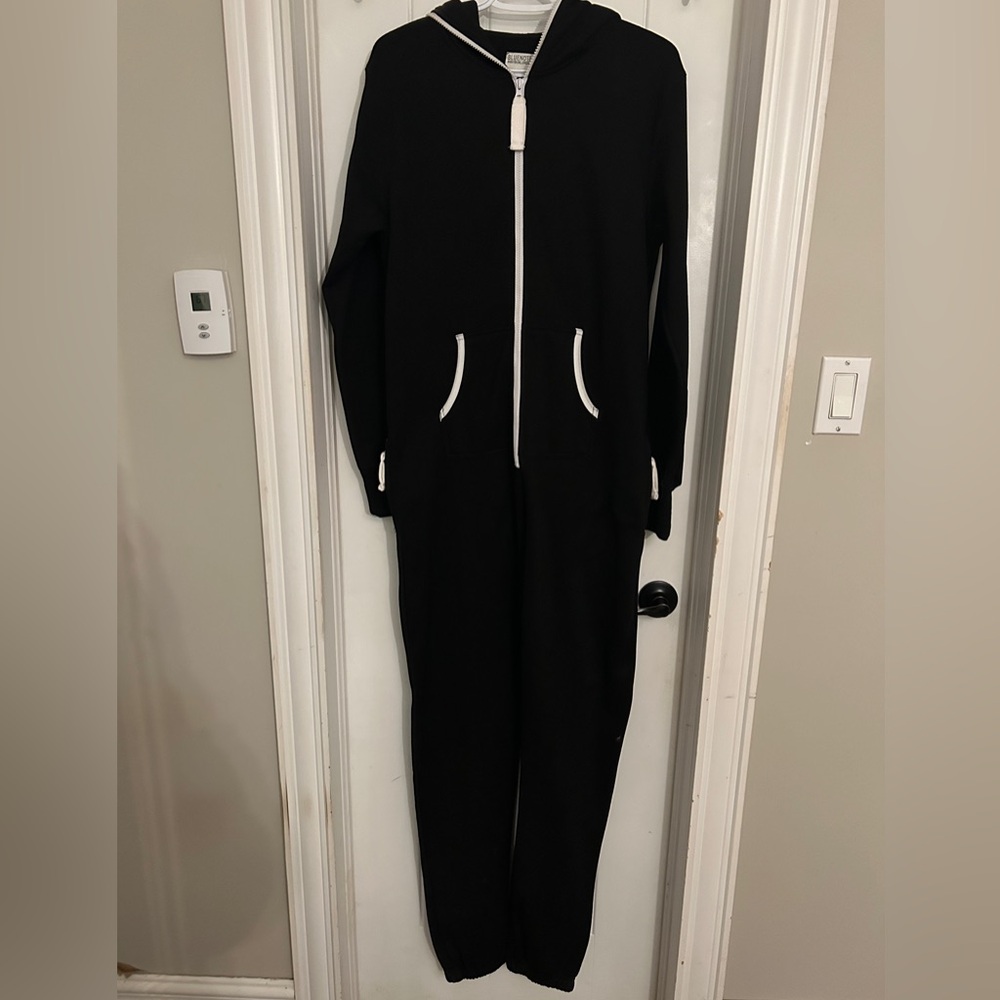 NWOT Bluenotes Black Onsie Sz XS